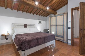 Autumn, Bedroom, Spring, Summer