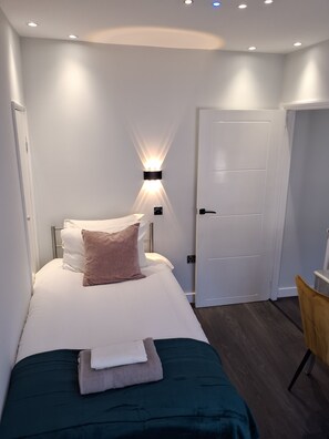 Single bedroom