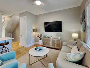 Second Floor: Living Area