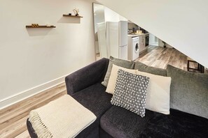 Trafalgar Road, Birmingham - Host & Stay