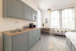 Harbour Point, Ramsgate - Host & Stay