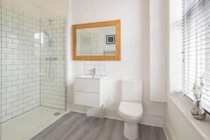 Harbour Point, Ramsgate - Host & Stay