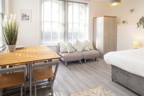 Harbour Lights, Ramsgate - Host & Stay