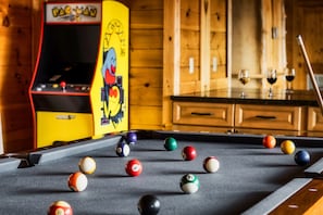 Spielezimmer
