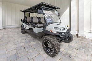 Access to a 6-seater golf cart included with your stay