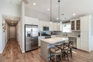 Kitchen (1)
