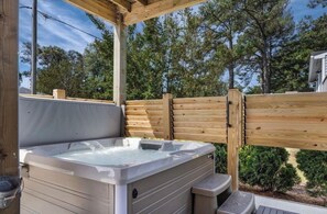 Hot Tub (1)