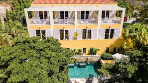 Extérieur