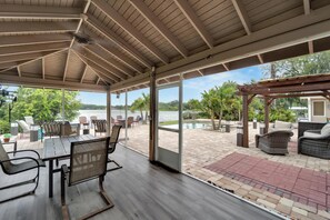 Porch area