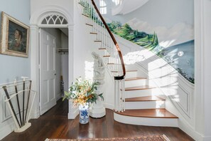 Front Entry with Hand Painted Mural