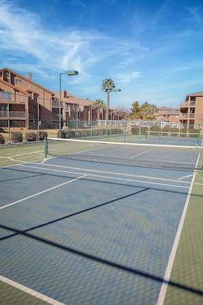 2 Pickleball Courts