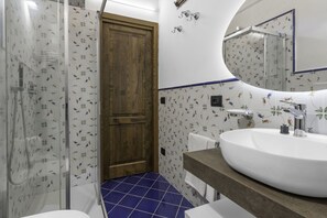 Autumn, Bathroom, Spring, Summer