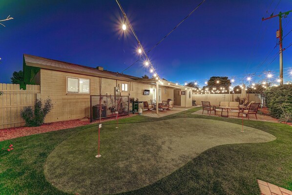 Whether you're unwinding with a good book, engaging in friendly conversations, or playing games with fellow guests, this communal space offers comfort and connection for a memorable stay.
