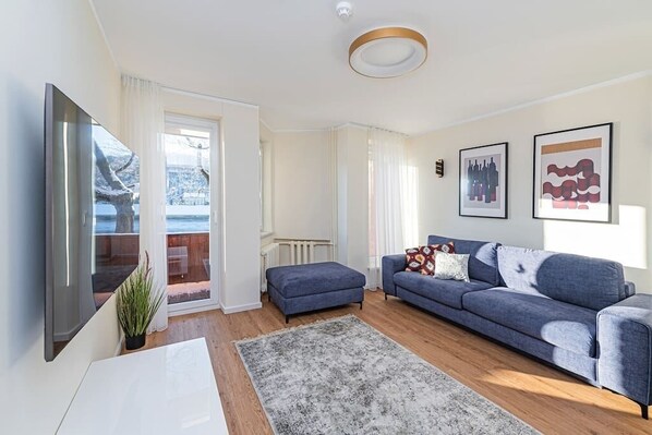 Living room with balcony

