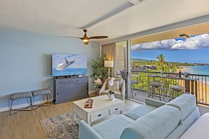 Start and end each day with breathtaking views of the Pacific Ocean from the Master bedroom!