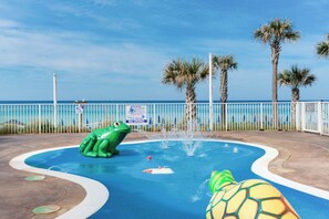 Splash pad for kids