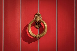 Knock knock and a door code