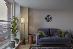 Living Room / Lounge