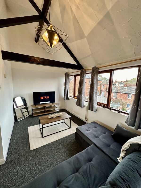 Living Room / Lounge