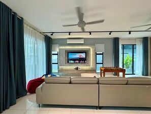 Spielezimmer