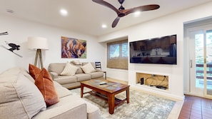Coffee Table, Furniture, Table, Architecture, Building
