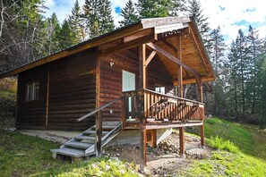 Burgess Cabin (3)