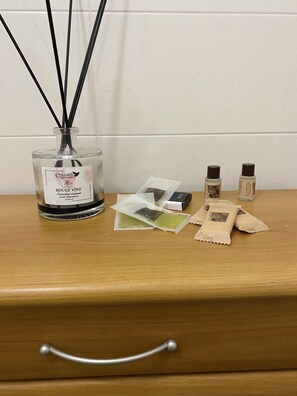 Bathroom amenities