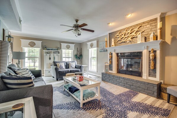 Waveland Vacation Rental | 5BR | 3BA | 1 Step Required | 2,300 Sq Ft
