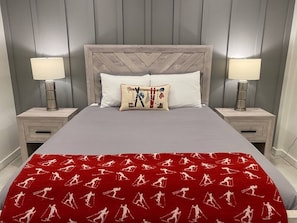 Bedroom with queen bed