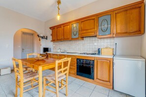 Kitchen area