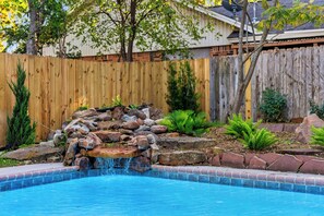 Waterfall feature to soothe your stress away 