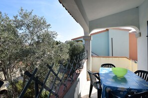Autumn, Balcony / Terrace / Patio, Spring, Summer, Winter