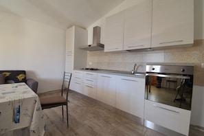 Autumn, Kitchen, Spring, Summer, Winter