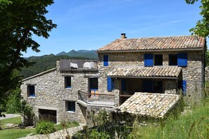 la Maison de Céline 8 personnes en pleine nature, sans bruit, sans voisin....
