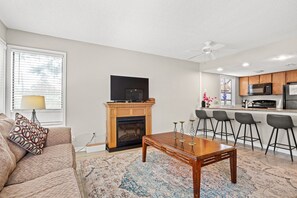 Arcadian Dunes 24-193 Living Area