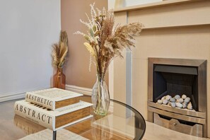 Milford Road, Birmingham - Host & Stay