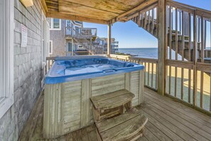 Surf or Sound Realty - 1215 - Island Mist - Hot Tub