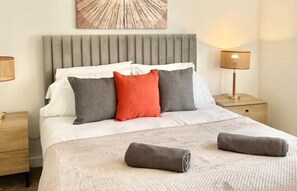 Double Room 1

For more information, or to discuss rates contact:
Bellaire Stays
E: chantelle@bellairestays.co.uk
M: +44 (0) 7484312887
D: +44 (0) 1233427815