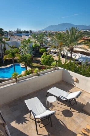 Roof terrace