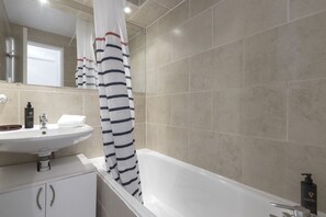 Bain