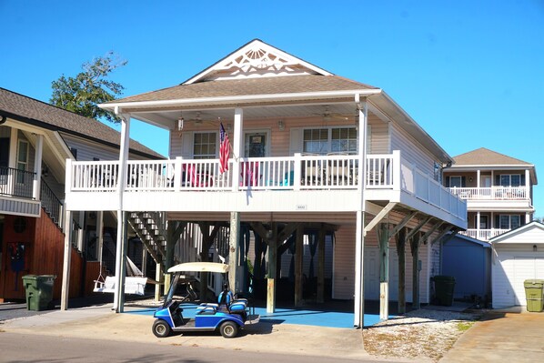 Golf Cart use Included