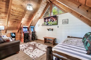 Please note the twin trundle bed is unavailable!