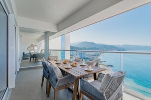 Condo - Image 4