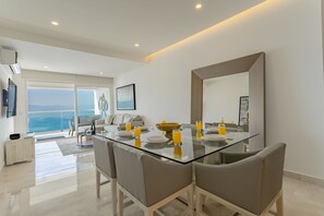 Condo - Image 3