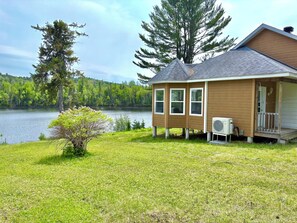 Exterior and lake 