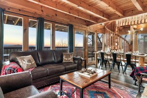 Immerse yourselves in the ever-changing beauty of the views. Endless...