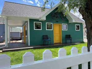 Exterior (1)