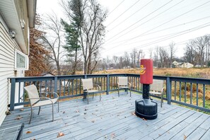 Deck w/ Seating | Wood-Burning Fire Pit