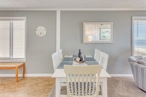 Dining Area | Dishware & Flatware
