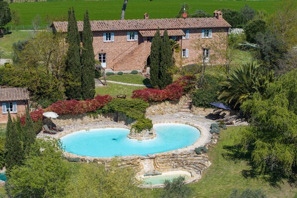 Building Exterior, Pool, Scenic View